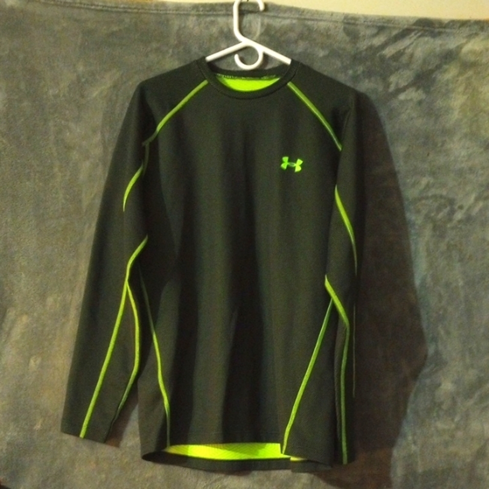 Under Armour Men's Black and neon yellow  Shirt